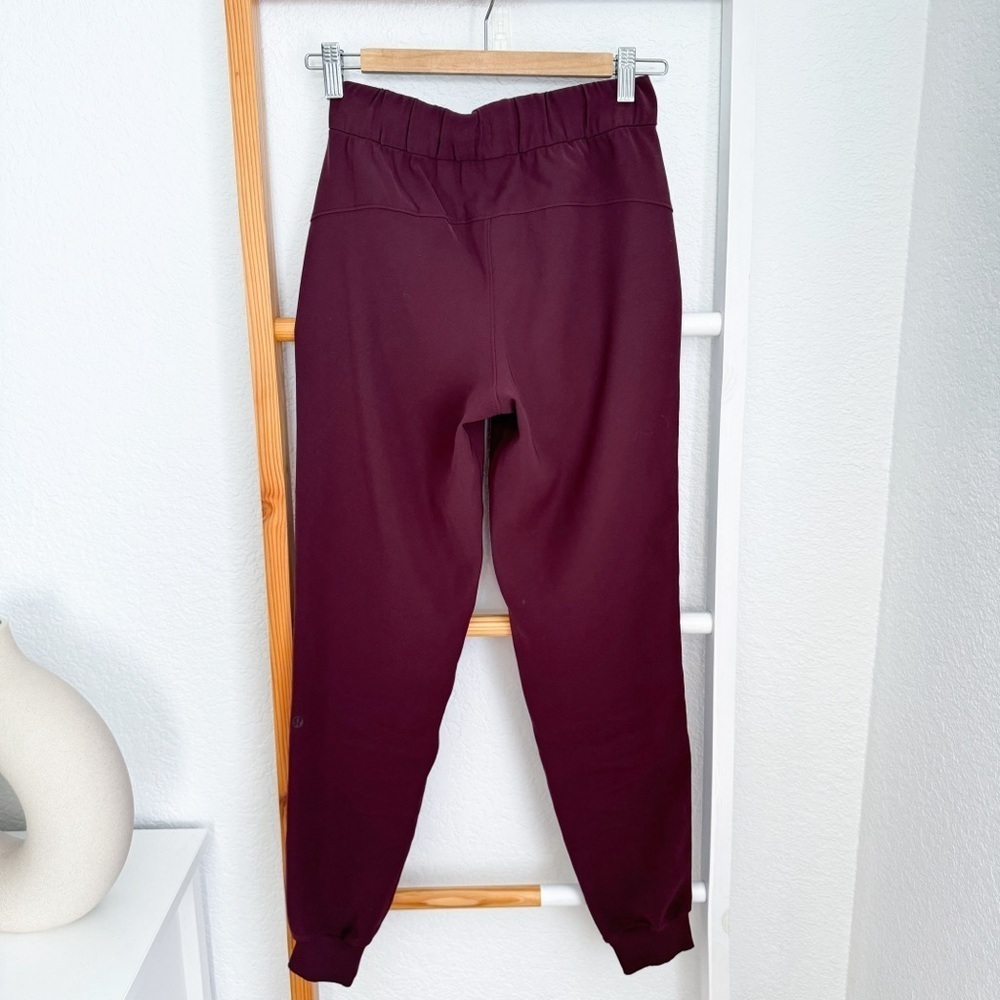 Lululemon On the Fly Jogger Luxtreme Garnet Burgundy Drawstrings Pants - Picture 5 of 13